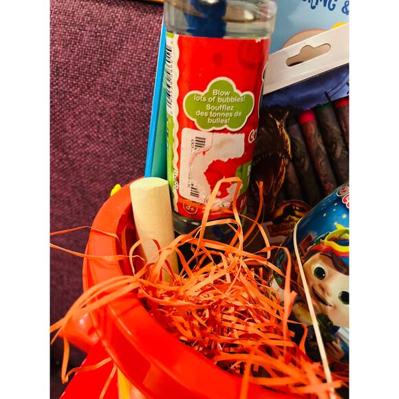 Cocomelon Easter, bundle Sand Pail with jumbo coloring book 7 piece pack and go - Picture 3 of 10